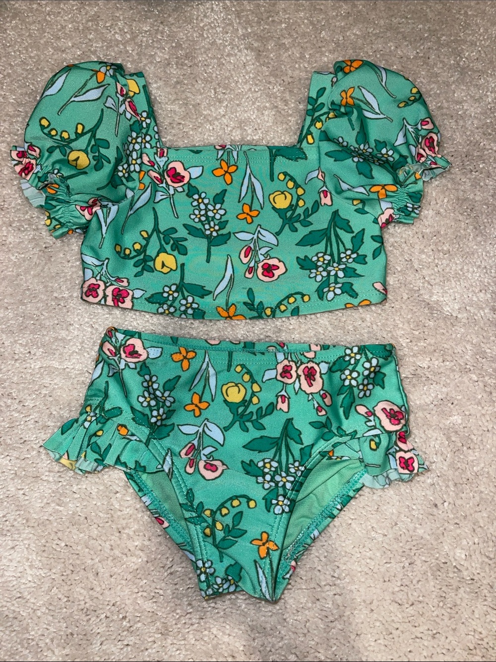 Cat & Jack puffed sleeve swim suit 2 piece